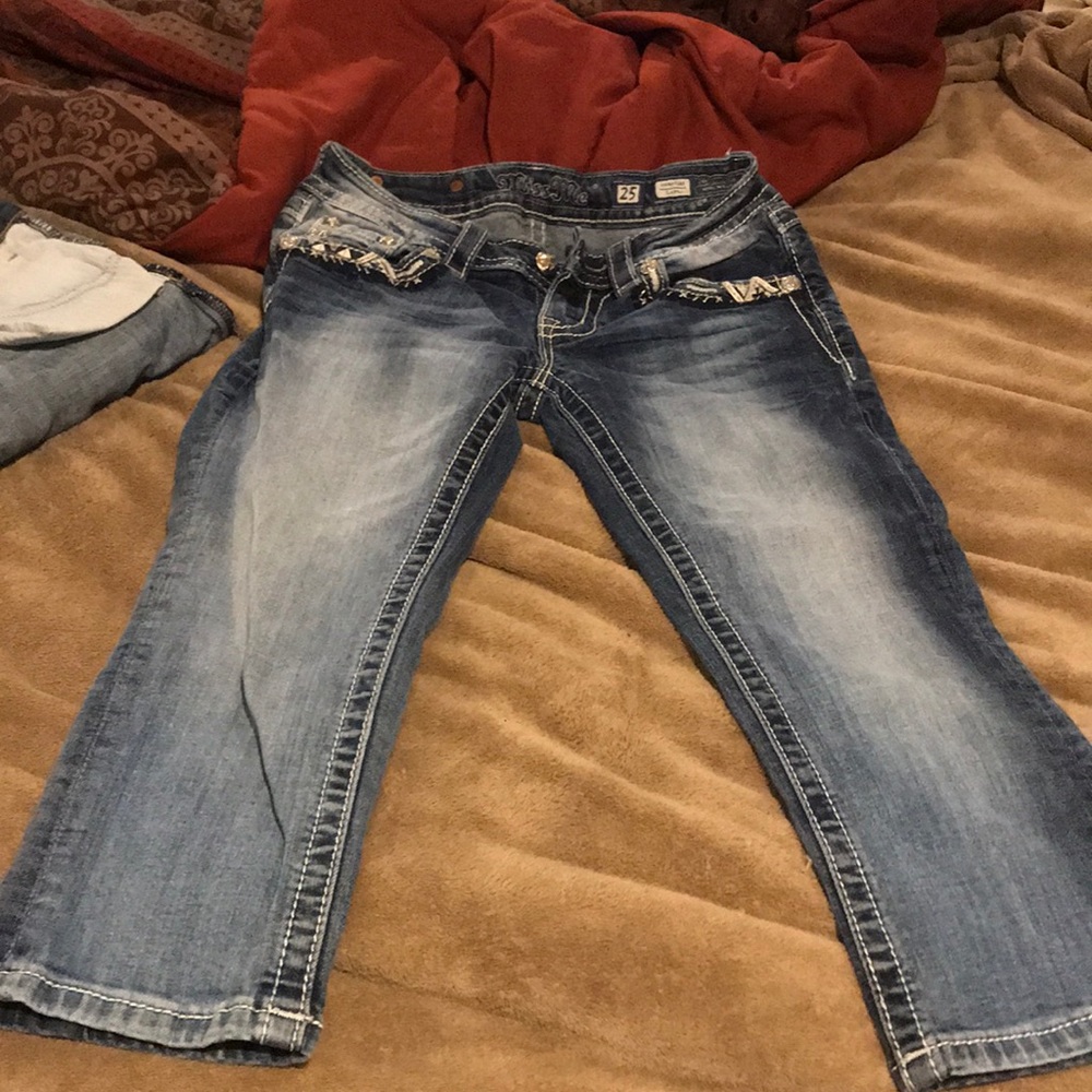 Capris - Picture 3 of 5